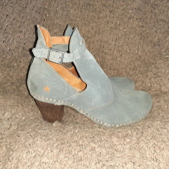 ART-Bye Bye Suela-Gray Blue Suede Booties-Buckle Ankle Strap-Sz 37-Near Mint - Picture 5 of 7